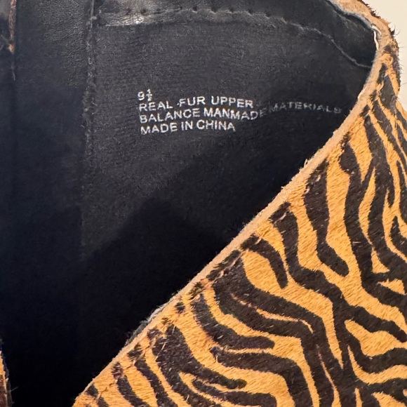 EXPRESS Calf Hair Animal Print Stiletto Ankle Boots 🔥 - Picture 10 of 16
